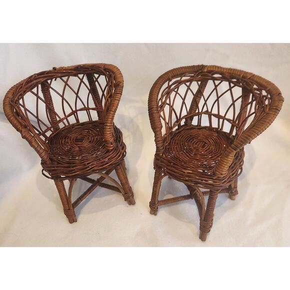 Vtg Wicker Rattan Doll Miniature Furniture 8 Pieces 2 Chairs 2 Tables2 Loveseats - Picture 4 of 10